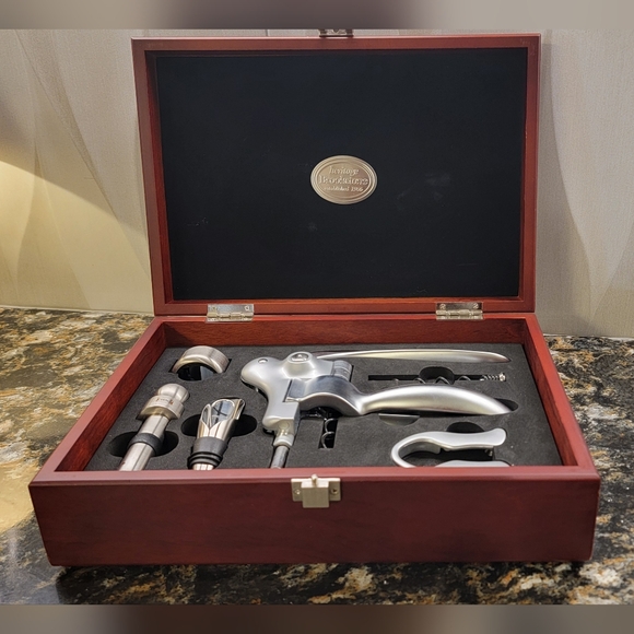 Brookstone Other - Wine Connoisseur Vintage Brookstone Heritage Opener Set NWOB
